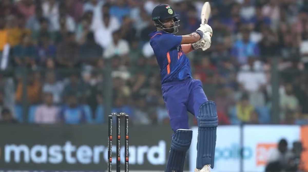 भारत ने ऑस्ट्रेलिया के खिलाफ पहला वनडे पांच विकेट से जीता